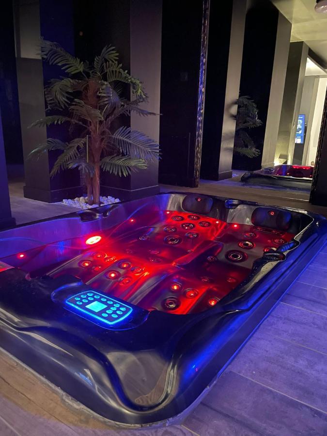 La Suite Grenoble Spa Jacuzzi Et Sauna Privatif 외부 사진