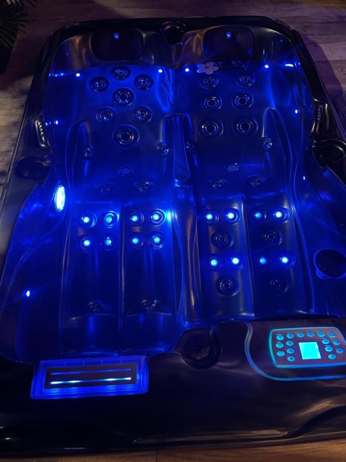 La Suite Grenoble Spa Jacuzzi Et Sauna Privatif 외부 사진
